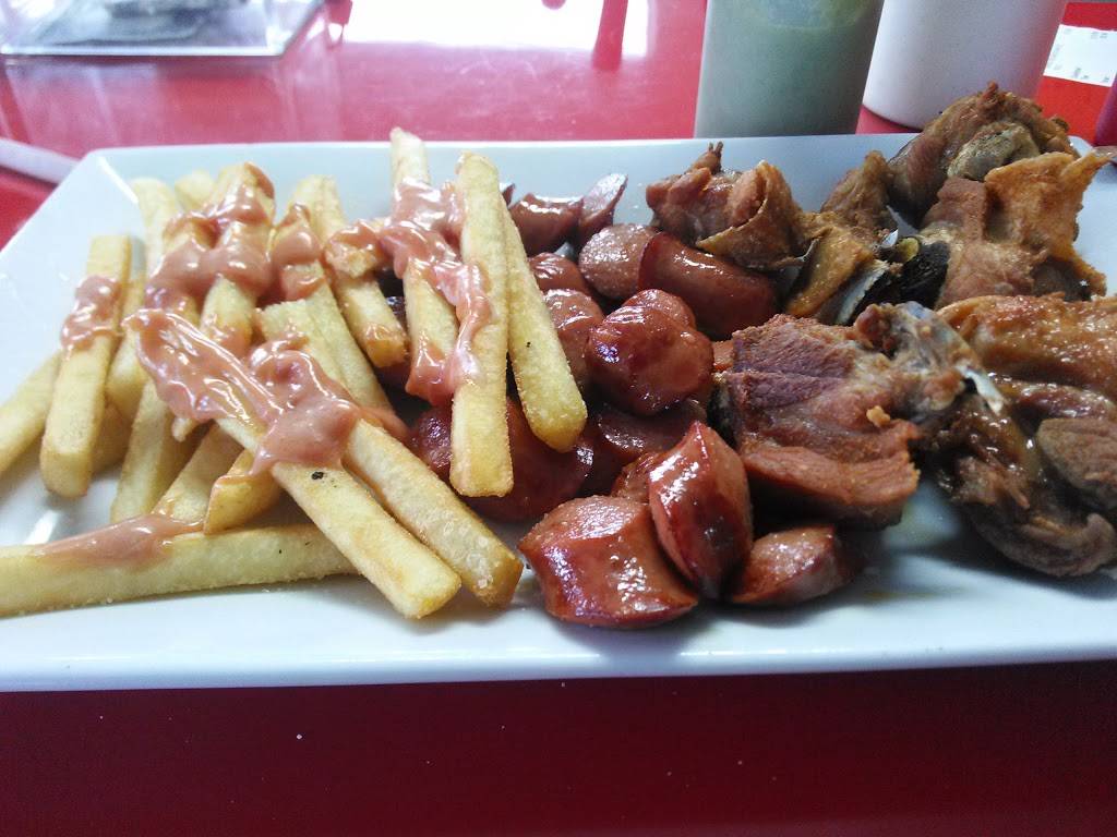 La Peruanita Restaurant | restaurant | 16630 NE 2nd Ave, Miami, FL 33162, USA | 7865659530 OR +1 786-565-9530