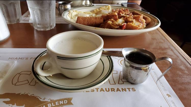 La Carreta | restaurant | 3632 SW 8th St, Miami, FL 33135, USA | 3054447501 OR +1 305-444-7501