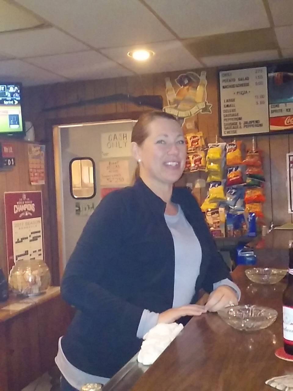 Wagon Wheel Bar & Grill | restaurant | 776 S College Ave, Rensselaer, IN 47978, USA | 2198669942 OR +1 219-866-9942