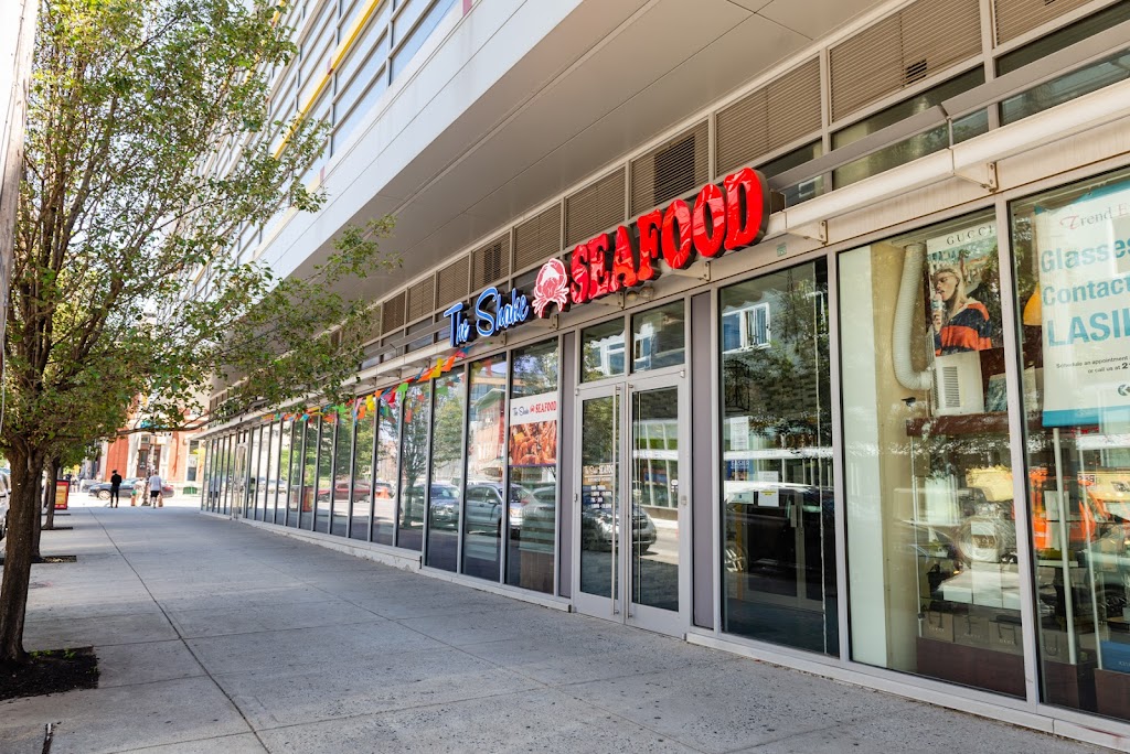 The Shake Seafood | restaurant | 180 W Girard Ave #106A, Philadelphia, PA 19123, USA | 2677738543 OR +1 267-773-8543