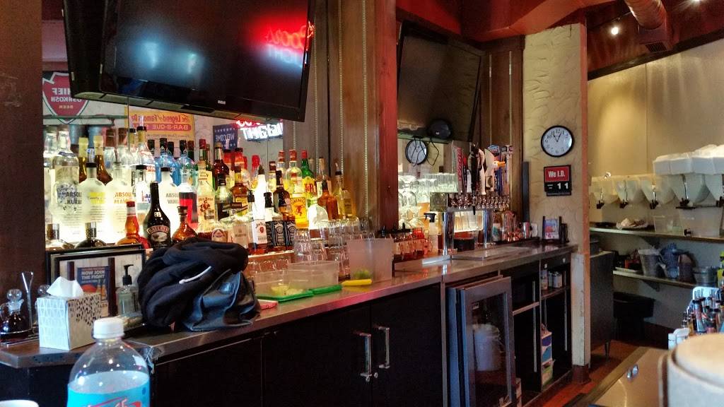 Famous Daves Bar-B-Que | restaurant | 1003 W Patrick St, Frederick, MD 21703, USA | 3016826100 OR +1 301-682-6100