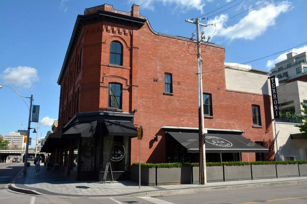 Bar Centrale | restaurant | 1095 Yonge St, Toronto, ON M4W 2L7, Canada | 4169661372 OR +1 416-966-1372