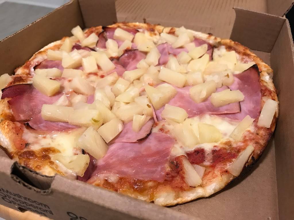 Norfolk Town Pizza | restaurant | 158 Main St, Norfolk, MA 02056, USA | 5085285355 OR +1 508-528-5355