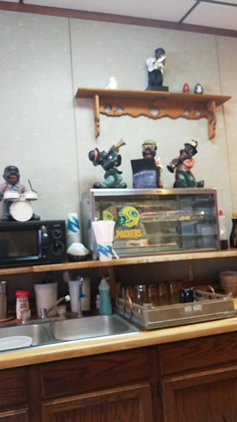 Arrowhead Restaurant | restaurant | 108 W Main St, Winneconne, WI 54986, USA | 9205824258 OR +1 920-582-4258