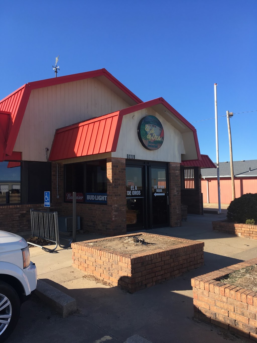 El A De Oros | restaurant | 1408 Foster Rd, Ellsworth, KS 67439, USA | 7854724128 OR +1 785-472-4128