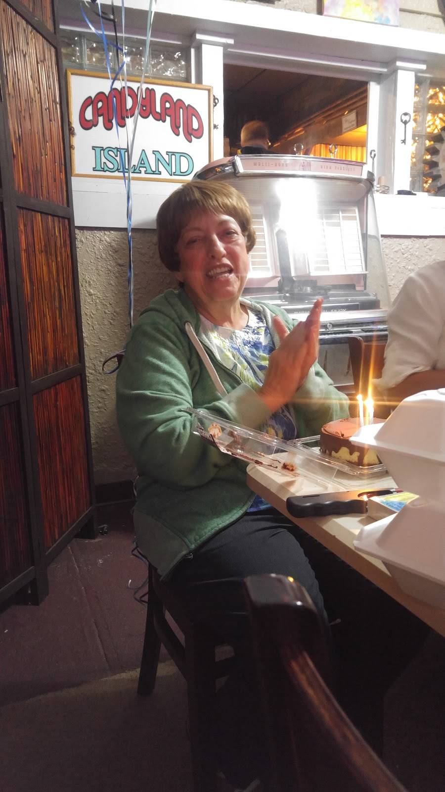 Keyhole Eatery & Dessert Bar | restaurant | 18 Pike St, Bromley, KY 41016, USA | 8599165876 OR +1 859-916-5876