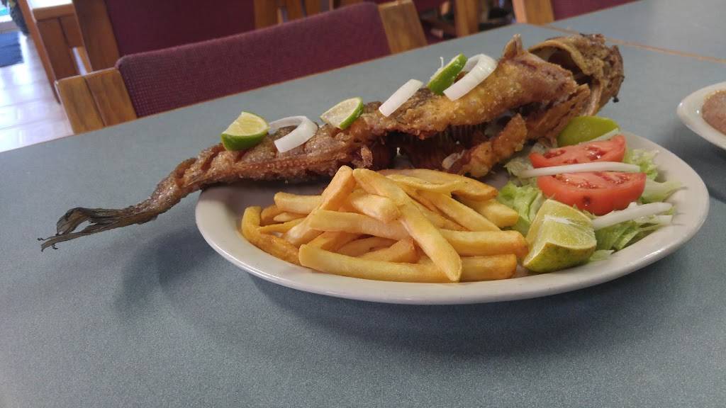 El Golfo De Mexico | restaurant | 900 N Interstate 35 Frontage Rd, San Marcos, TX 78666, USA | 5128058530 OR +1 512-805-8530