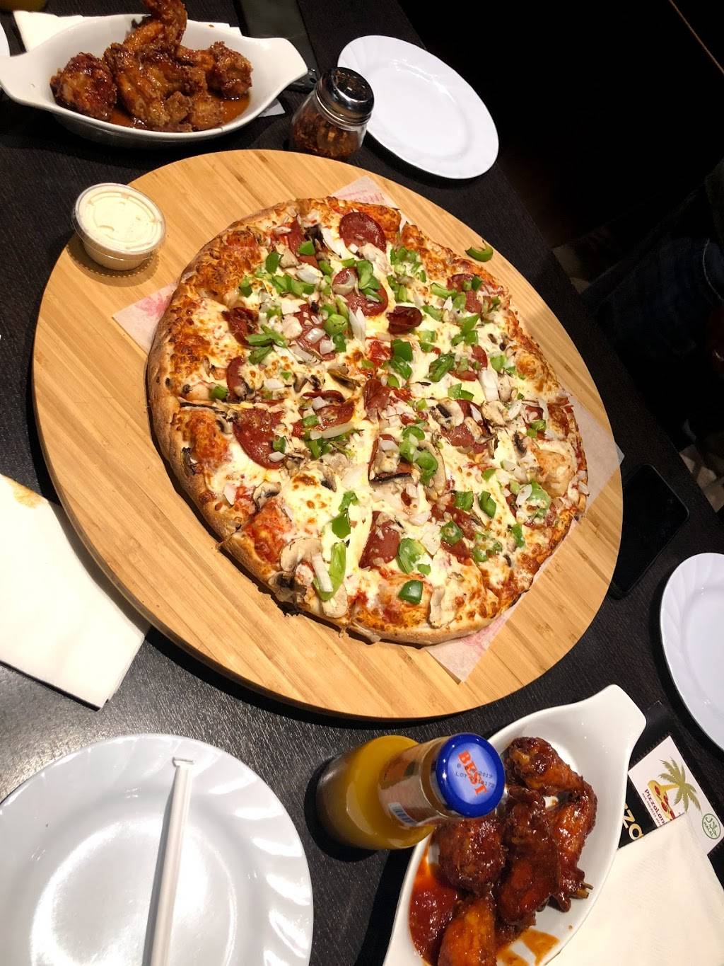 Pizza Land Halal | restaurant | 1801 Lawrence Ave E #4, Scarborough, ON M1R 2X9, Canada | 4167508111 OR +1 416-750-8111