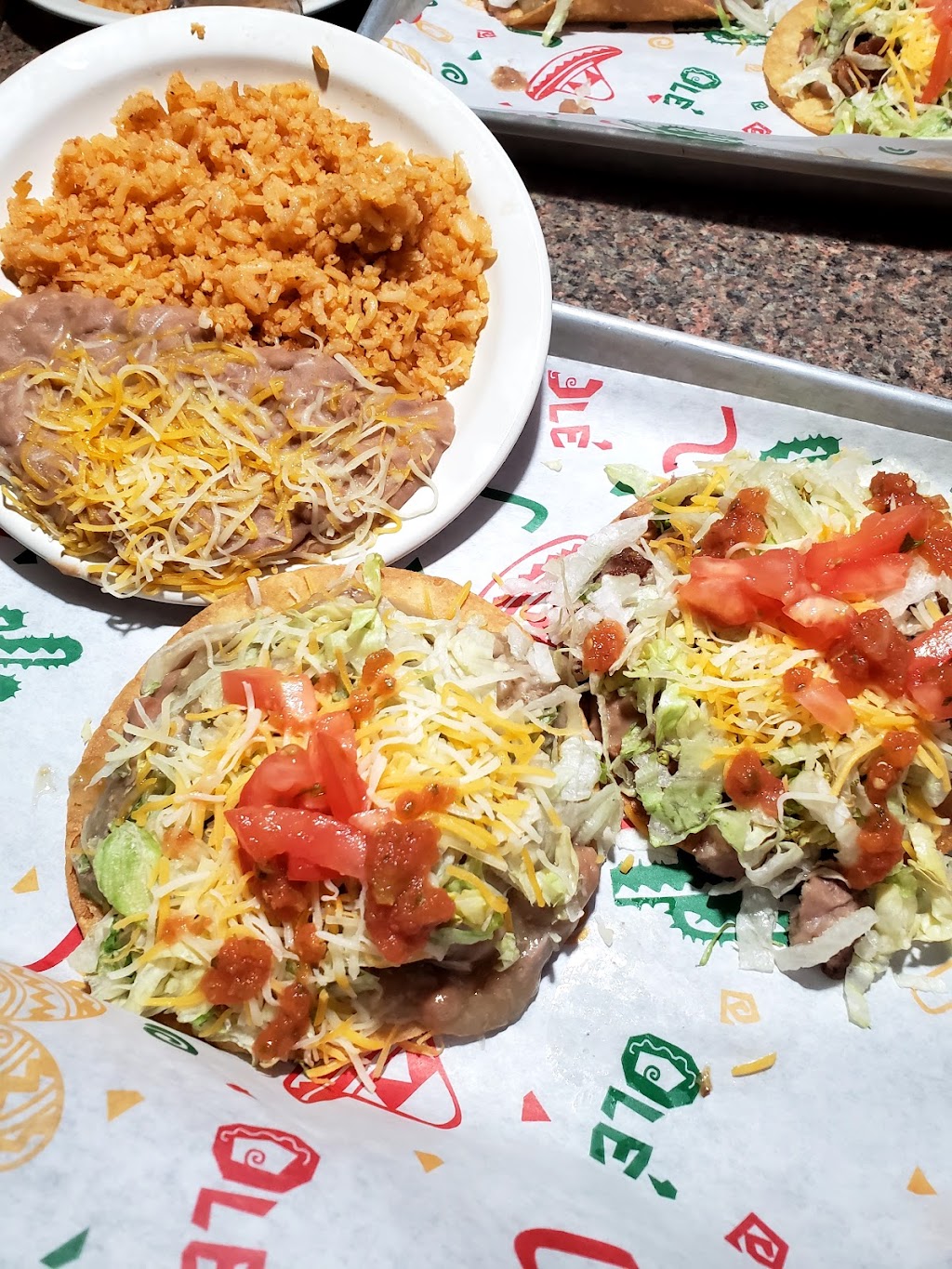 Benny’s At Earl’s Castle | restaurant | 491 Long Ave, Bullhead City, AZ 86429, USA | 9287541118 OR +1 928-754-1118