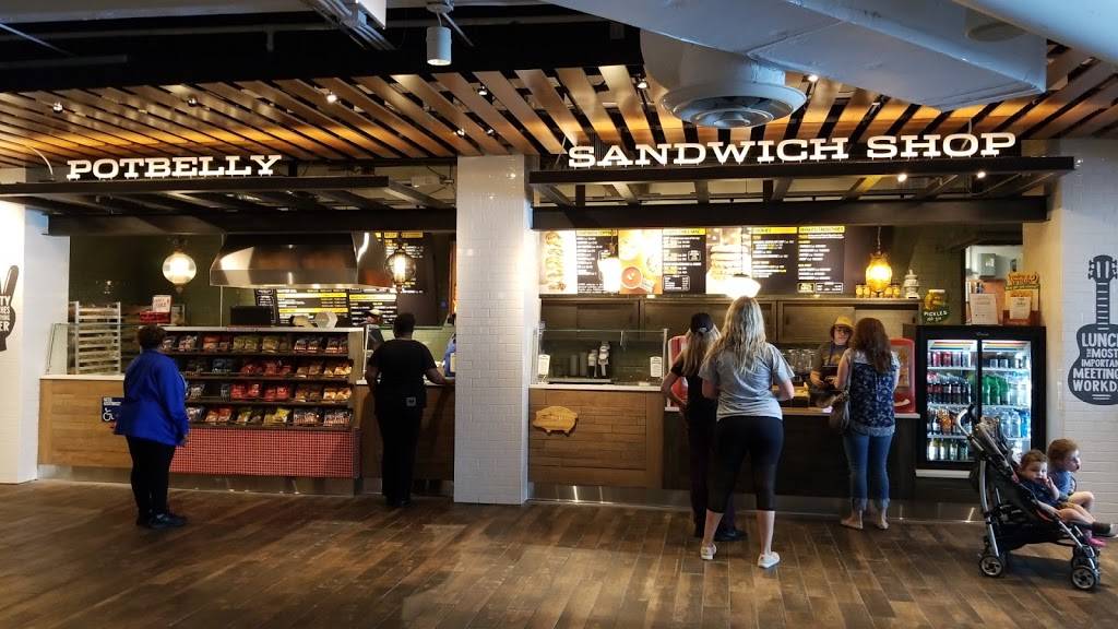Potbelly | restaurant | 600 E Grand Ave Ste. SA-03, Chicago, IL 60611, USA | 3127537190 OR +1 312-753-7190