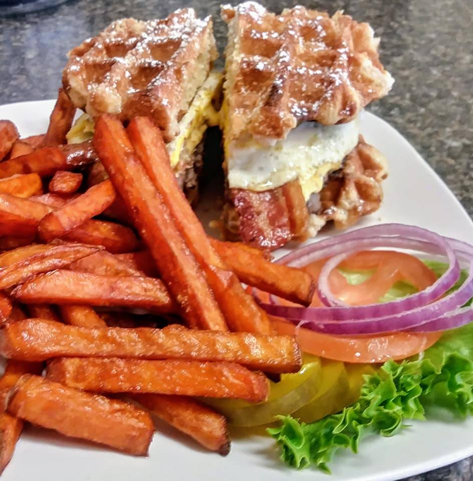 Manna Cafe and Catering | restaurant | 1821 N Ridge Rd, Painesville, OH 44077, USA | 4406392365 OR +1 440-639-2365