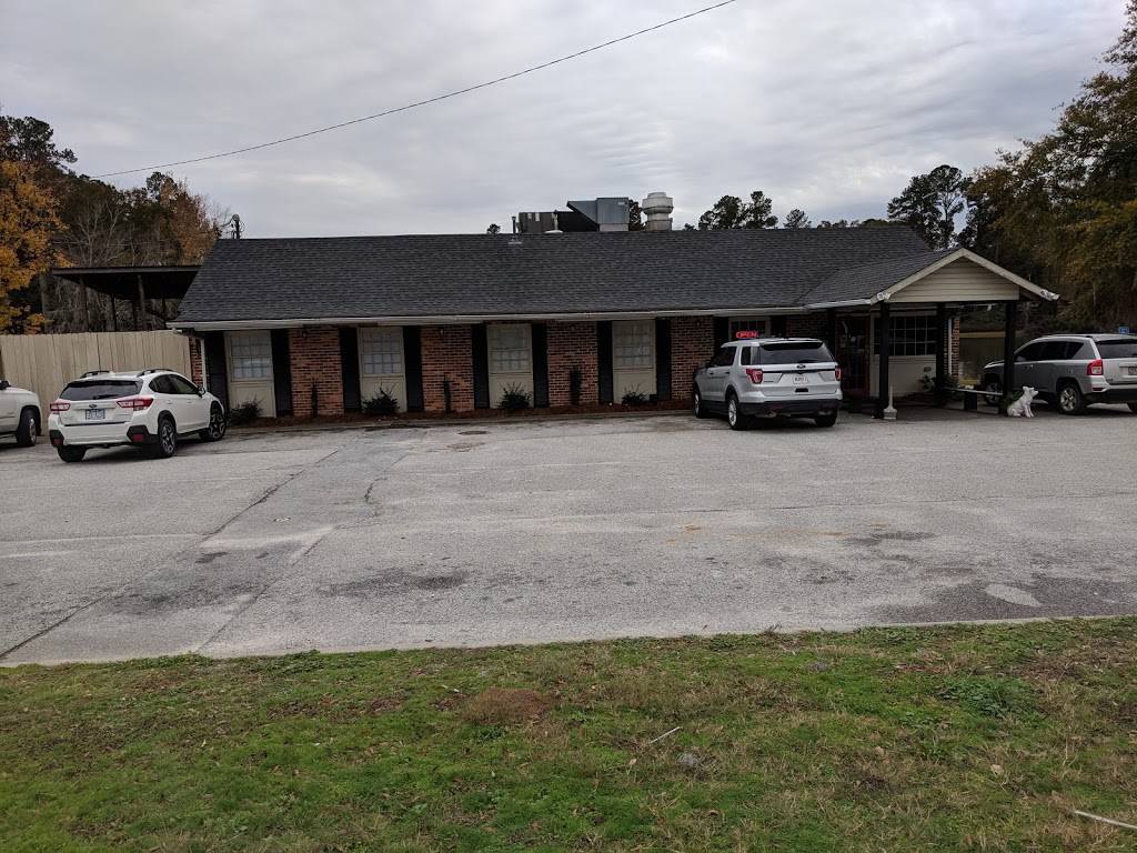 Lakeview Restaurant | restaurant | 100 Liberty St, Waynesboro, GA 30830, USA | 7065543303 OR +1 706-554-3303