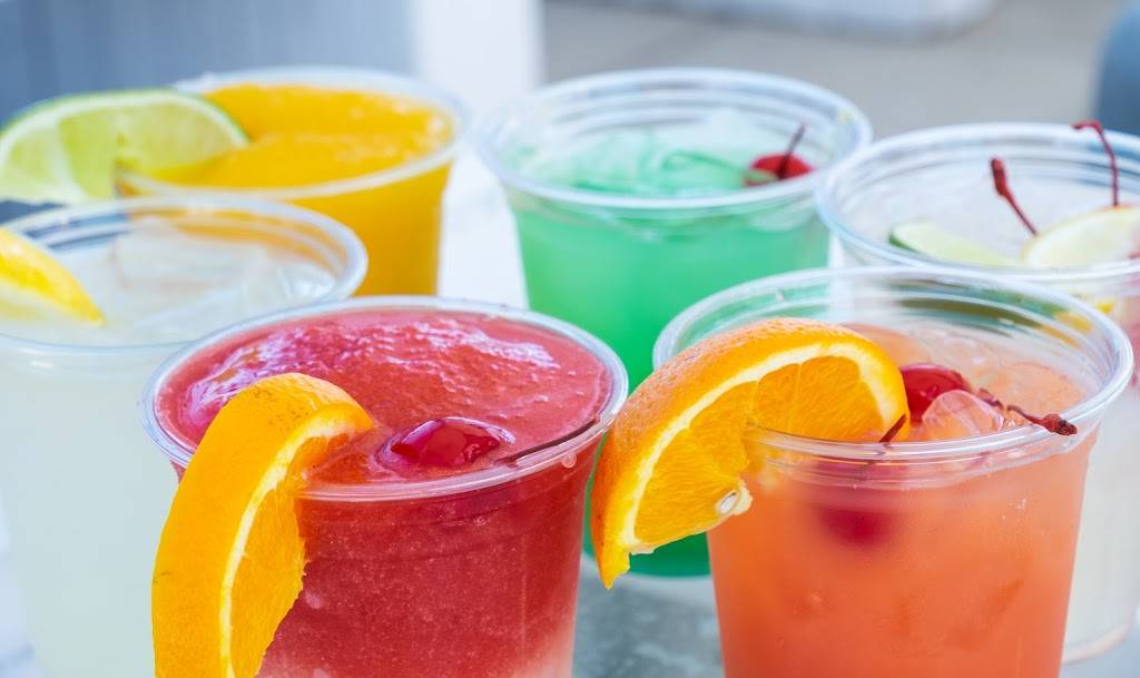 Castaways | cafe | 1603 N Lake Shore Dr, Chicago, IL 60611, USA | 7732811200 OR +1 773-281-1200