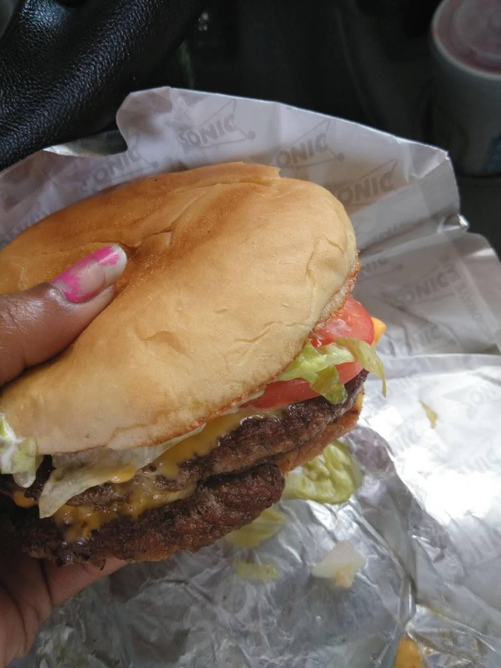 Sonic Drive-In | restaurant | 3510 Roosevelt Ave, San Antonio, TX 78214, USA | 2109243398 OR +1 210-924-3398