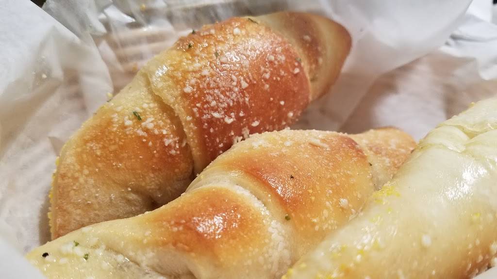 3 Joes Pizzeria and Trattoria | restaurant | 414 W Water St, Piqua, OH 45356, USA | 9376151100 OR +1 937-615-1100