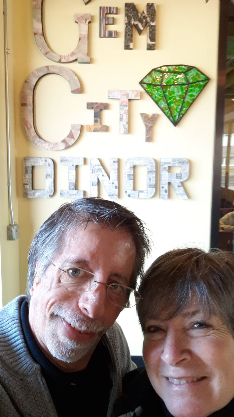 Gem City Dinor | restaurant | 3545 W 12th St, Erie, PA 16505, USA | 8149204230 OR +1 814-920-4230