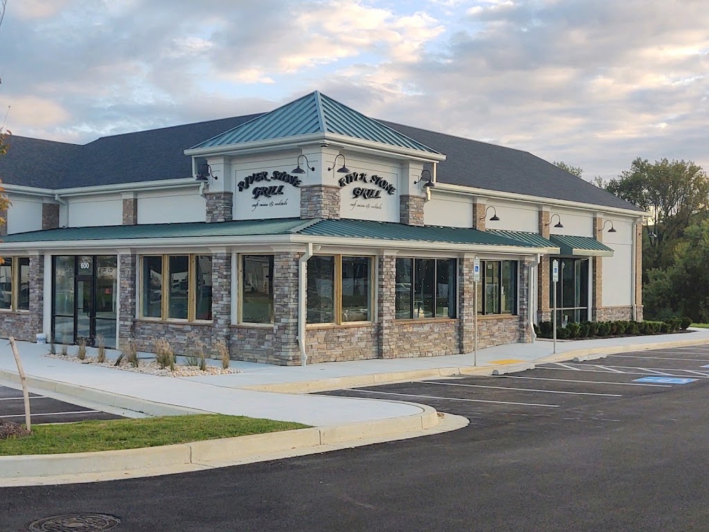 River Stone Grill | restaurant | 8720 Cowenton Ave unit 6, Perry Hall, MD 21128, USA | 4103446170 OR +1 410-344-6170