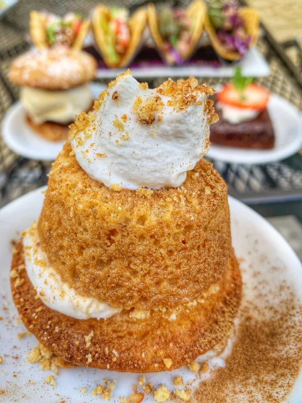 Velmas Cafe | restaurant | 13215 Paramount Blvd, South Gate, CA 90280, USA | 5623632575 OR +1 562-363-2575