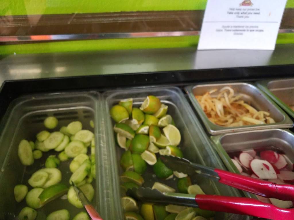 Robertos Taco Shop | restaurant | 4955 E Craig Rd, Las Vegas, NV 89115, USA | 7026432305 OR +1 702-643-2305