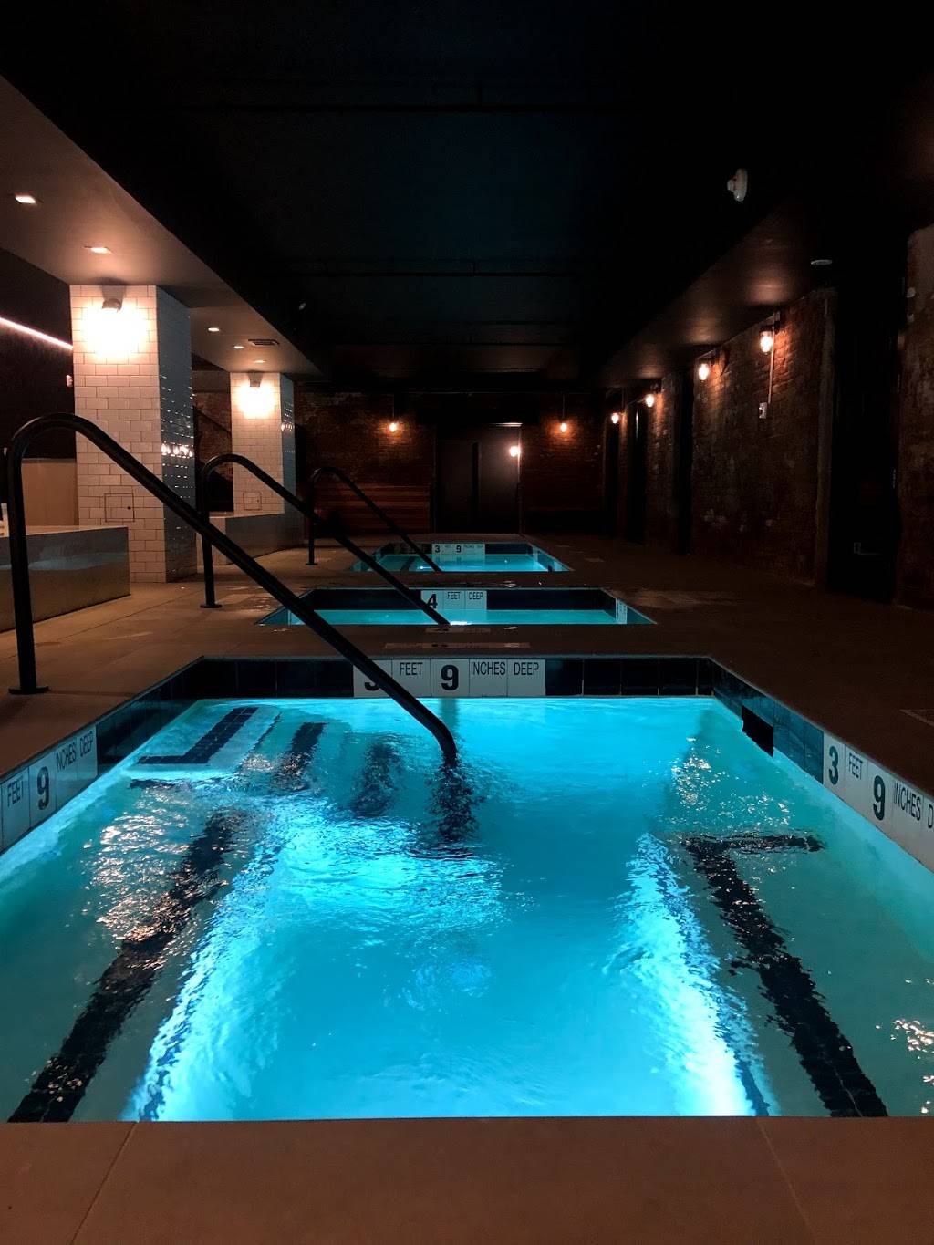 BATHHOUSE | restaurant | 103 N 10th St, Brooklyn, NY 11249, USA | 9294892284 OR +1 929-489-2284