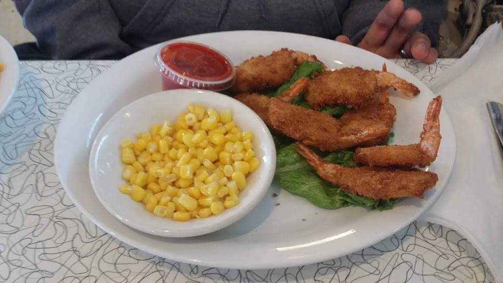 Highland Diner | restaurant | 418 Walnut St, Highland, IL 62249, USA | 6186547481 OR +1 618-654-7481