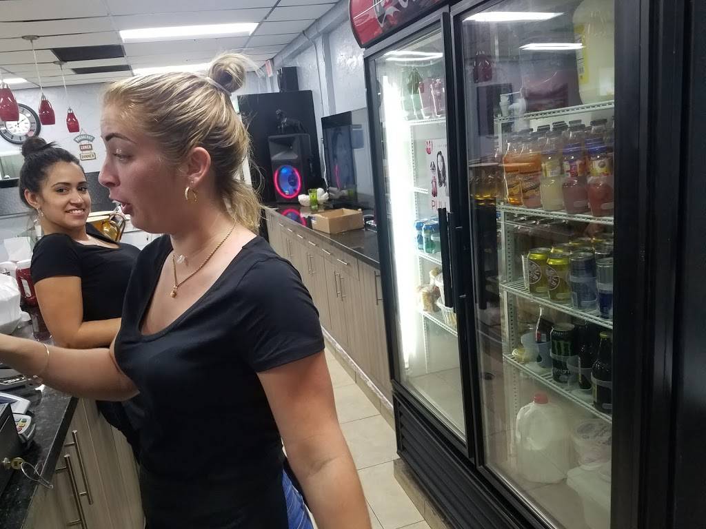 El Chalet Restaurant | restaurant | 11500 NW South River Dr, Medley, FL 33178, USA | 7869535125 OR +1 786-953-5125