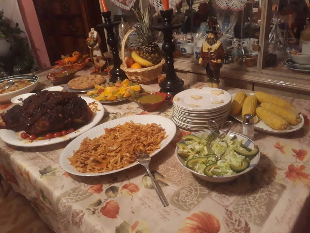 Johnoe’s Pizza | restaurant | 1619 S Laramie Ave, Cicero, IL 60804, USA | 7082989752 OR +1 708-298-9752