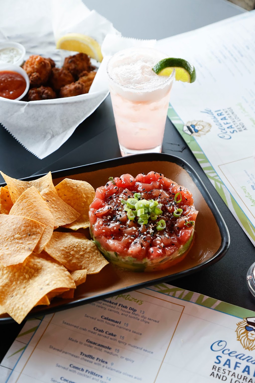 Oceanside Safari Restaurant & Lounge | restaurant | 73814 Overseas Hwy, Islamorada, FL 33036, USA | 3053904572 OR +1 305-390-4572