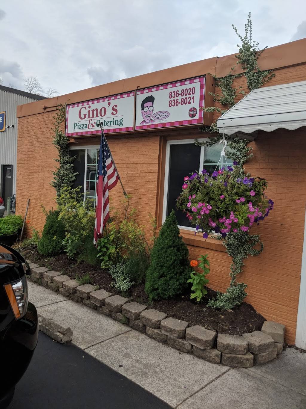 Ginos Pizza Place | restaurant | 351 Fries Rd, Tonawanda, NY 14150, USA | 7168368020 OR +1 716-836-8020