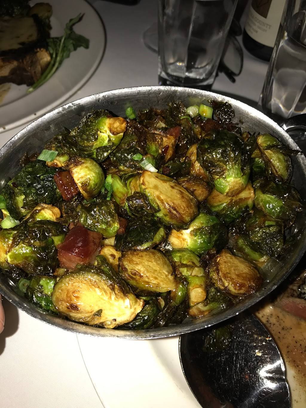 The Capital Grille | restaurant | 230 Tresser Blvd, Stamford, CT 06901, USA | 2039670000 OR +1 203-967-0000