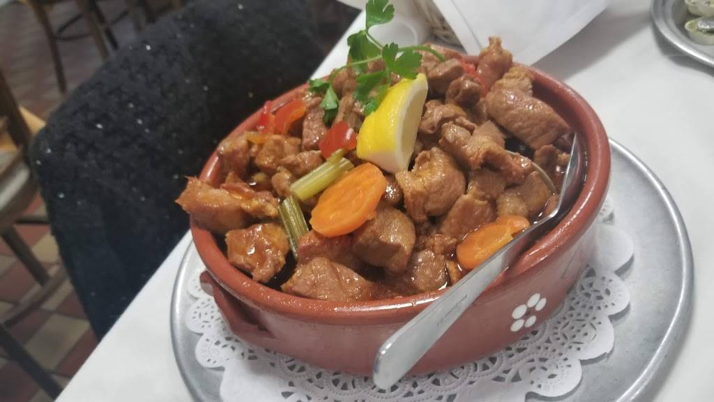 Estrela Ponderosa | restaurant | 85 Niagara St, Newark, NJ 07105, USA | 9733444484 OR +1 973-344-4484