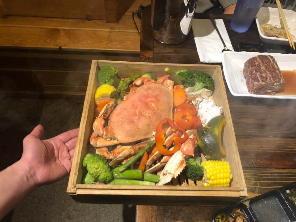 Round Table Grill | restaurant | 3465 W 6th St #50, Los Angeles, CA 90020, USA | 2133841720 OR +1 213-384-1720