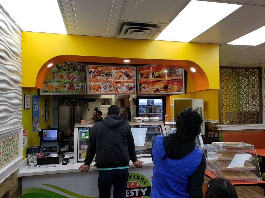 Zesty Pita - Shawarma & Halal Oakville Restaurant | restaurant | 579 Kerr St, Oakville, ON L6K 3E1, Canada | 9058423111 OR +1 905-842-3111