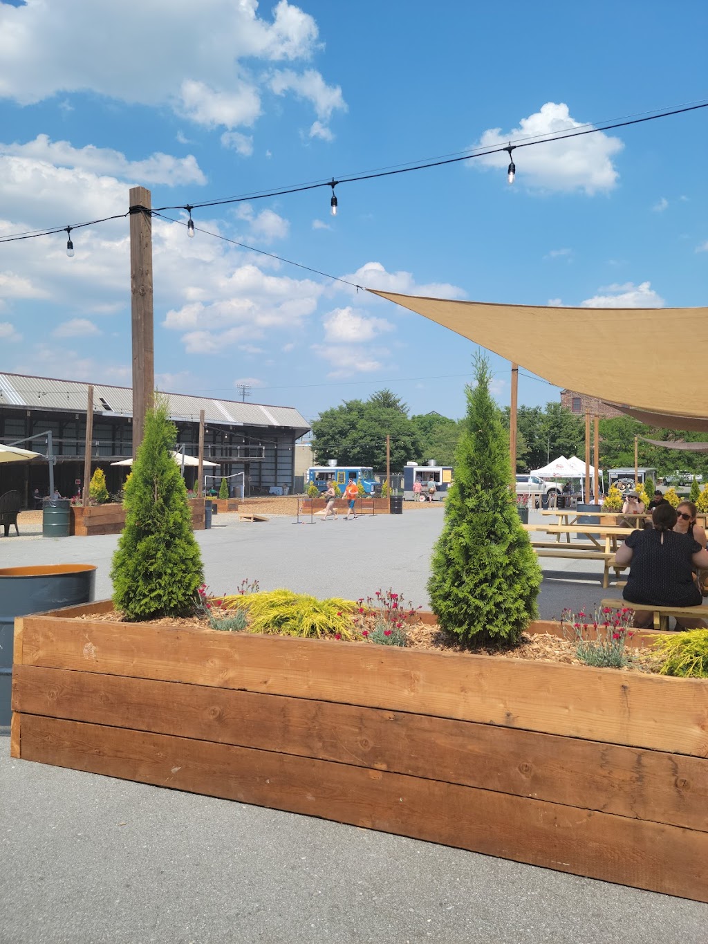 Warehouse District Beer Garden | restaurant | 595 N Charlotte St, Lancaster, PA 17603, USA | 7178752121 OR +1 717-875-2121