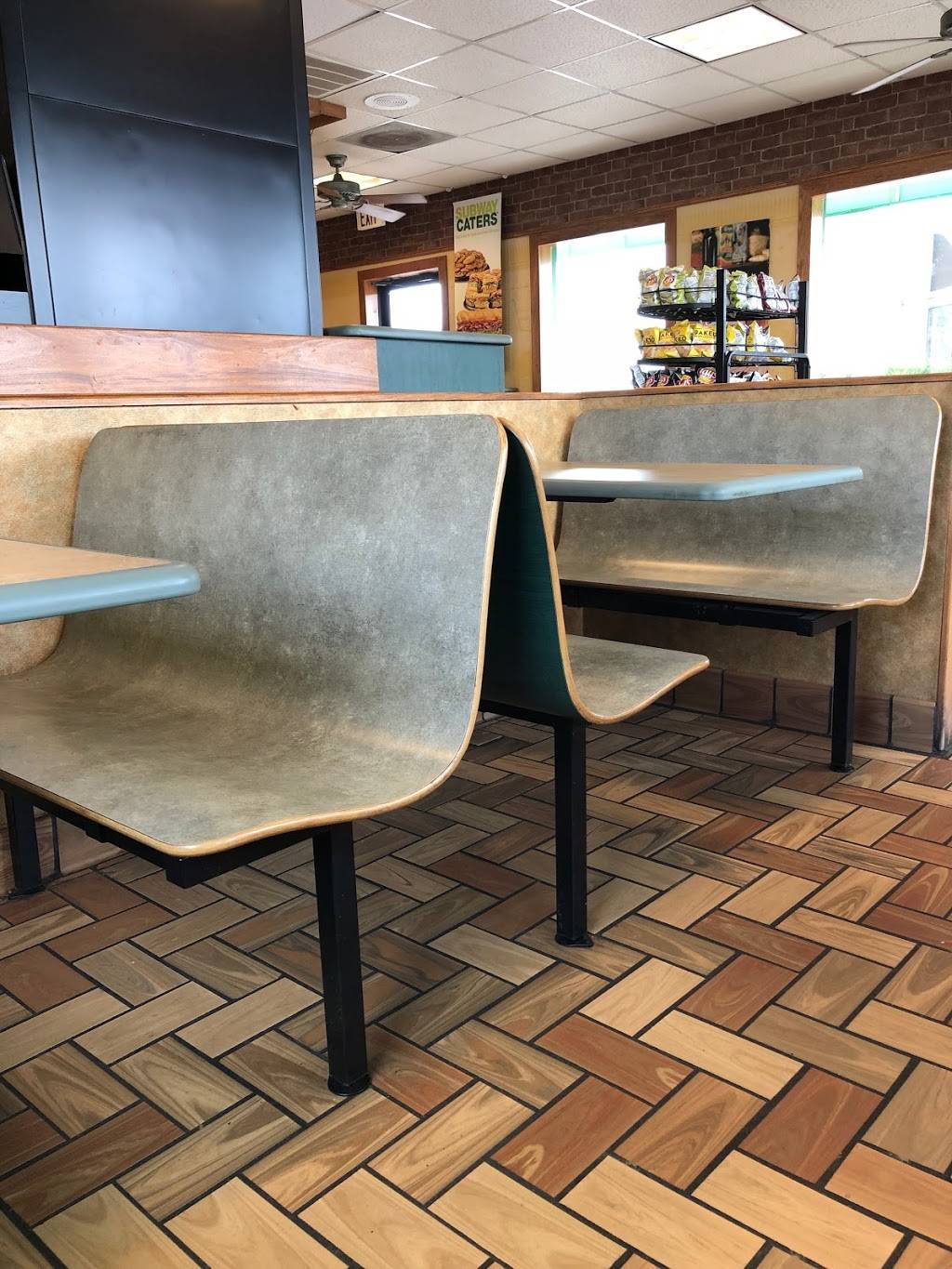 Subway | restaurant | 10631 Chapman Hwy, Seymour, TN 37865, USA | 8655776715 OR +1 865-577-6715