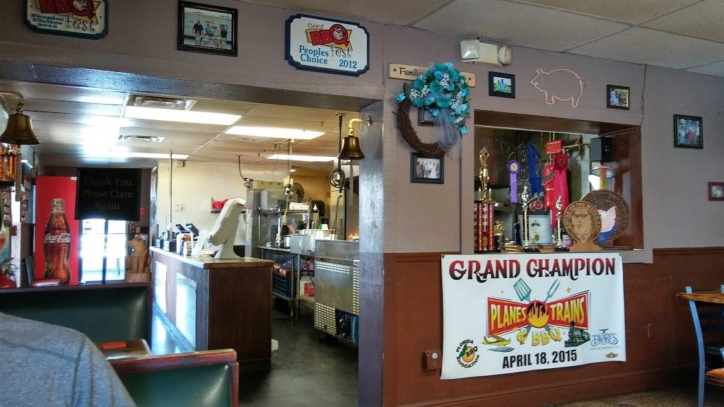 Uncle Kennys BBQ | restaurant | 157 US-27, Clermont, FL 34711, USA | 3523941225 OR +1 352-394-1225