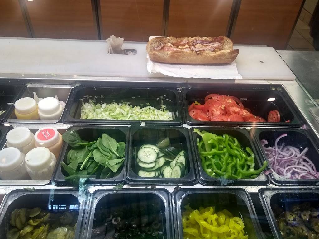 Subway | restaurant | 17820 CA-120, Groveland, CA 95321, USA | 2099620948 OR +1 209-962-0948