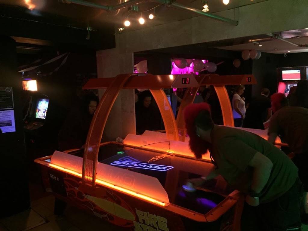 Starport Arcade and Pub | restaurant | 471 Chestnut St, Morgantown, WV 26505, USA | 3046064858 OR +1 304-606-4858