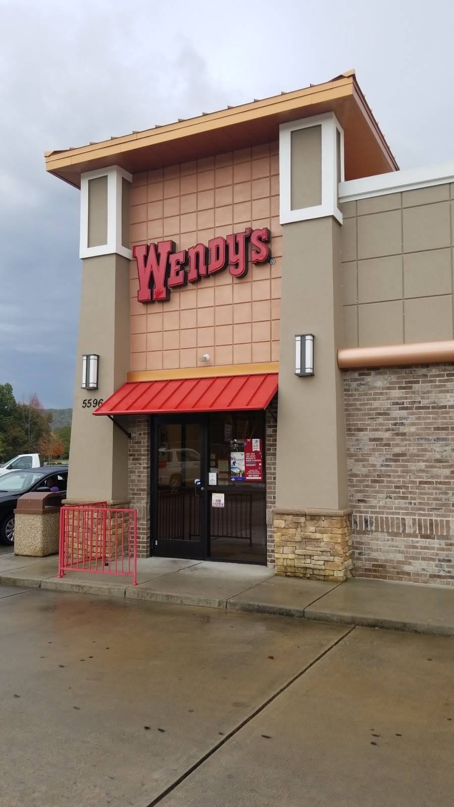 Wendys | restaurant | 5596 Hixson Pike, Hixson, TN 37343, USA | 4235217687 OR +1 423-521-7687