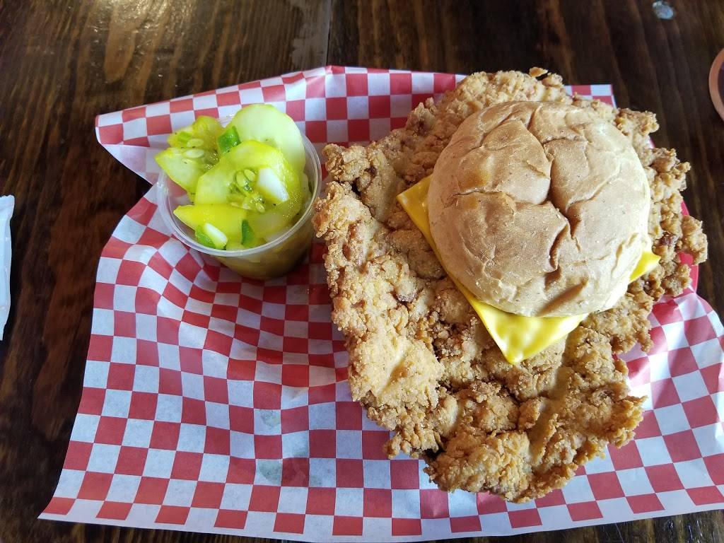 Barbecue and Bourbon | restaurant | 1414 N Main St, Speedway, IN 46224, USA | 3172416940 OR +1 317-241-6940