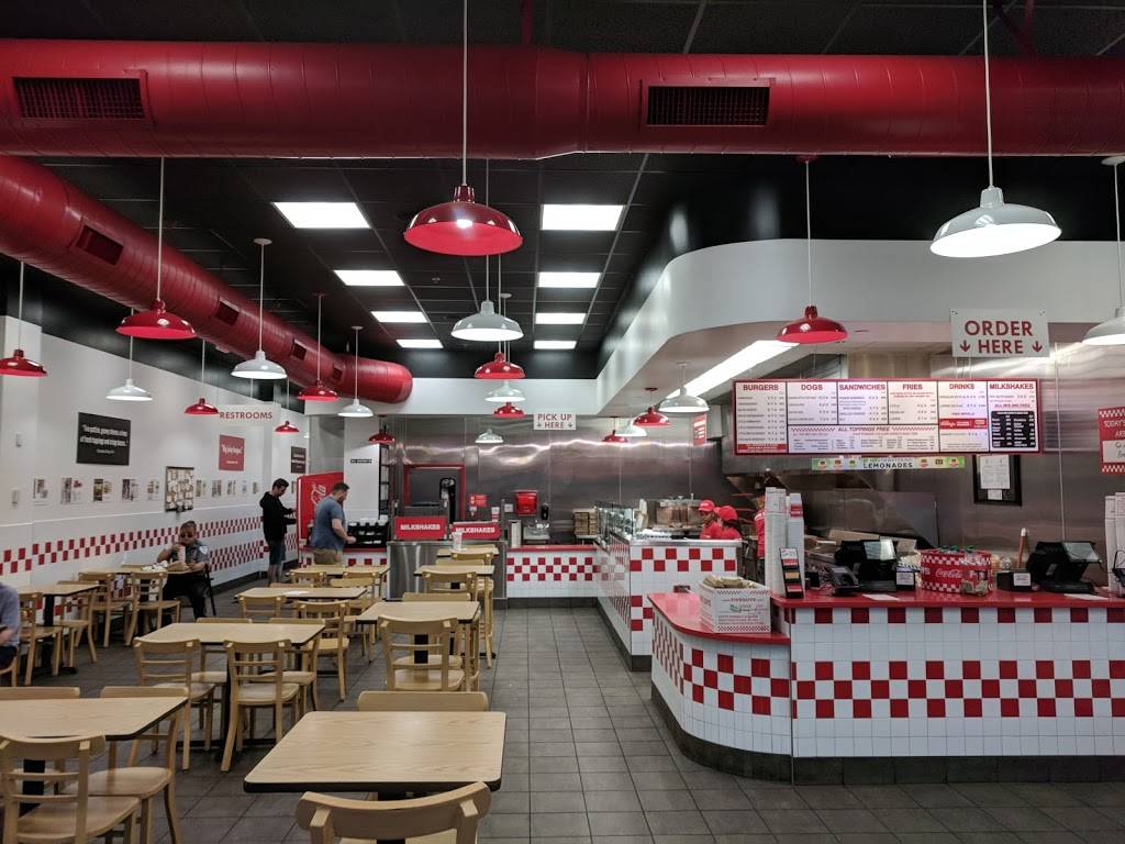 Five Guys | meal takeaway | 12930 Ventura Blvd, Studio City, CA 91604, USA | 8188172318 OR +1 818-817-2318