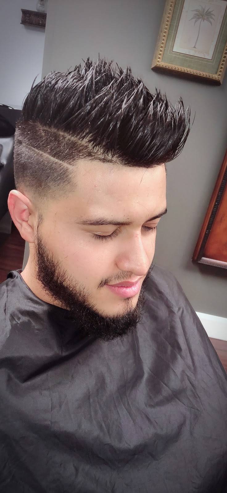 Otro Rollo Estética Y Barbería - Beauty Salón And Barber | restaurant | 4004 - C, Spring Garden St, Greensboro, NC 27407, USA | 3364605348 OR +1 336-460-5348