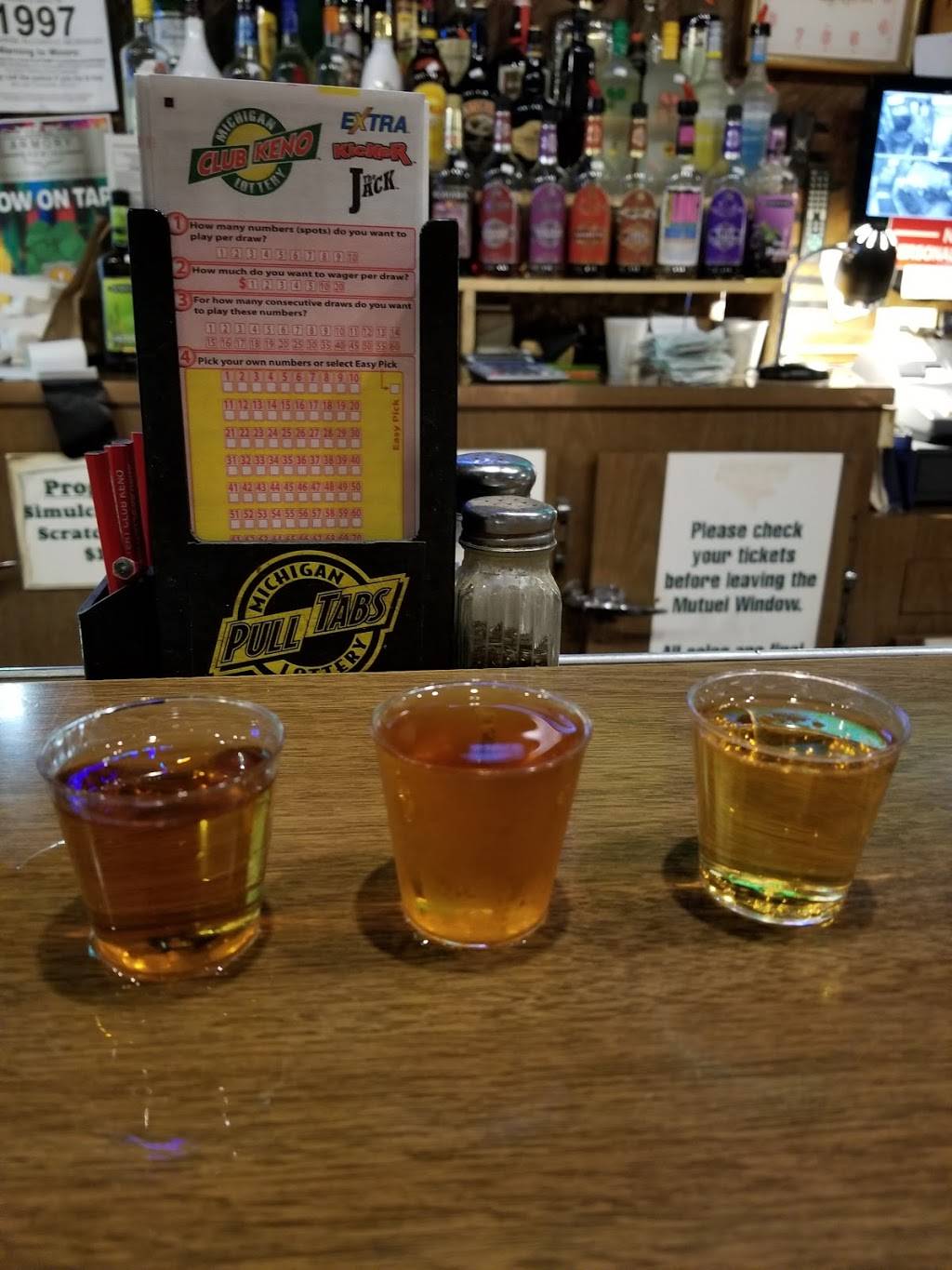 Northside Sports Page | restaurant | 1271 Holton Rd, Muskegon, MI 49445, USA | 2317444231 OR +1 231-744-4231