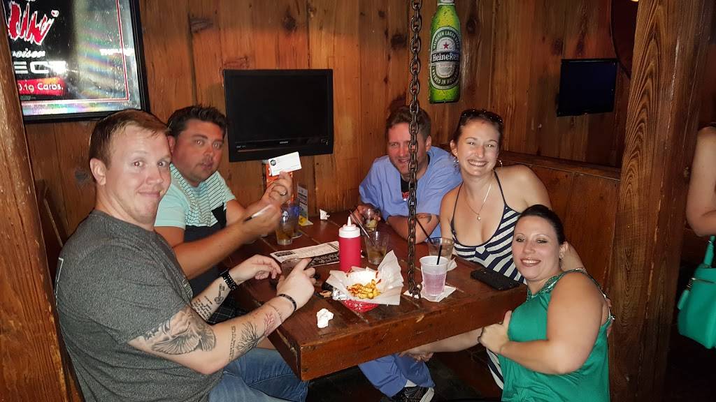 The Dog Saloon | restaurant | 3311 W Bay to Bay Blvd, Tampa, FL 33629, USA | 8138328211 OR +1 813-832-8211