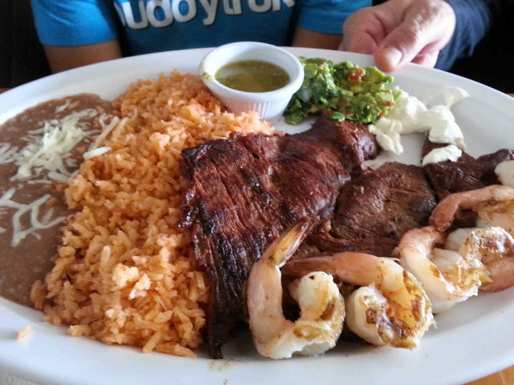 El Baja Chef | restaurant | 102 International Boardwalk, Redondo Beach, CA 90277, USA | 3103183472 OR +1 310-318-3472