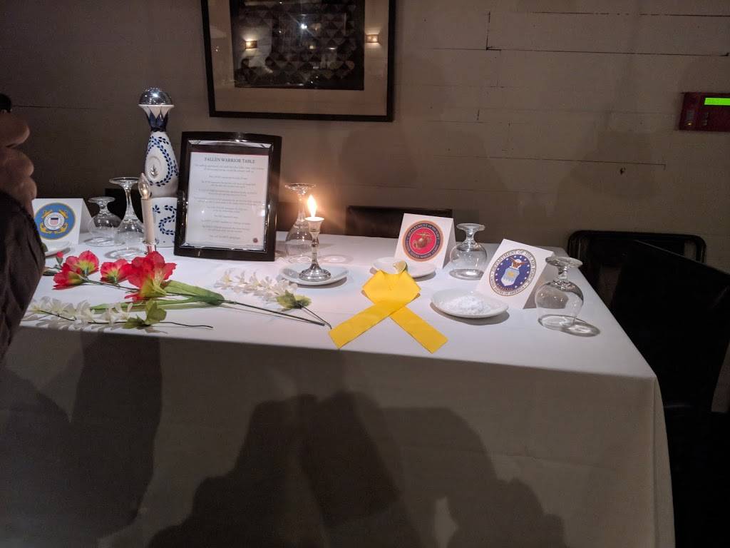 Cantina Laredo | restaurant | 2225 S Stemmons Fwy, Lewisville, TX 75067, USA | 9723158100 OR +1 972-315-8100