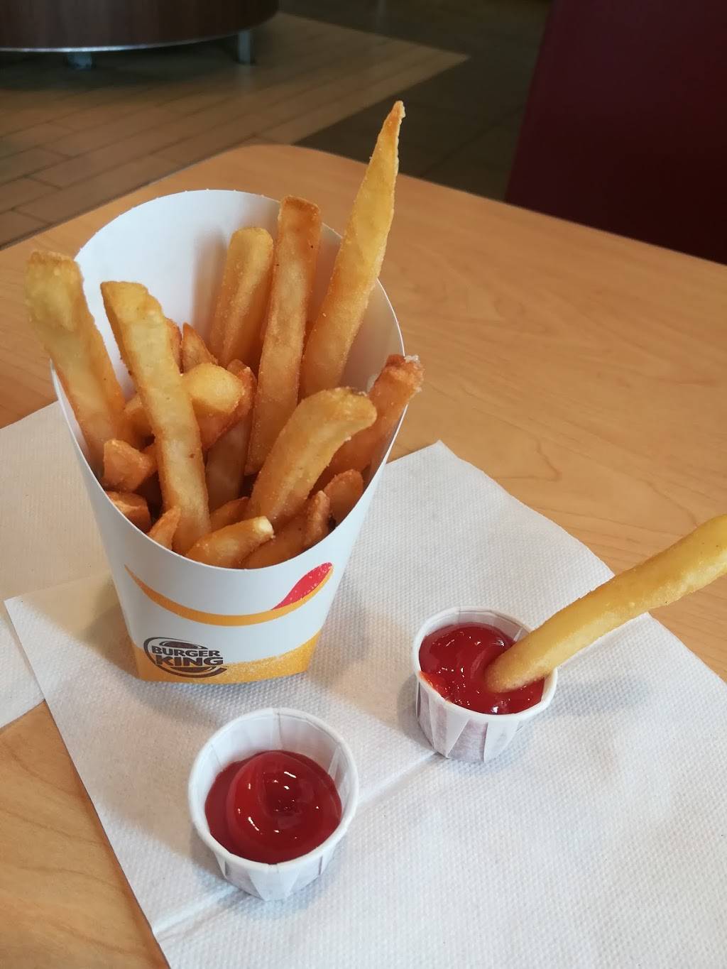 Burger King | restaurant | 14430 28th Pl N, Plymouth, MN 55447, USA | 7635190400 OR +1 763-519-0400