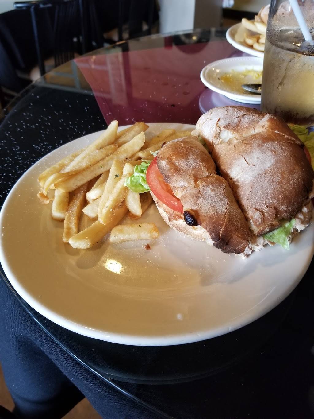 Cafe Italia Ristorante | restaurant | 555 Pleasant St, New Bedford, MA 02740, USA | 7742026933 OR +1 774-202-6933