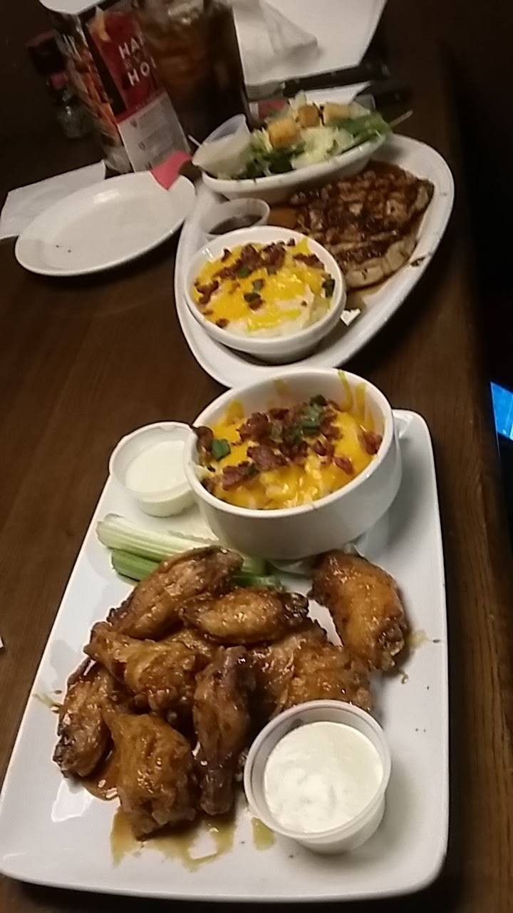 TGI Fridays | restaurant | 13237 Worth Ave, Woodbridge, VA 22192, USA | 7034920090 OR +1 703-492-0090