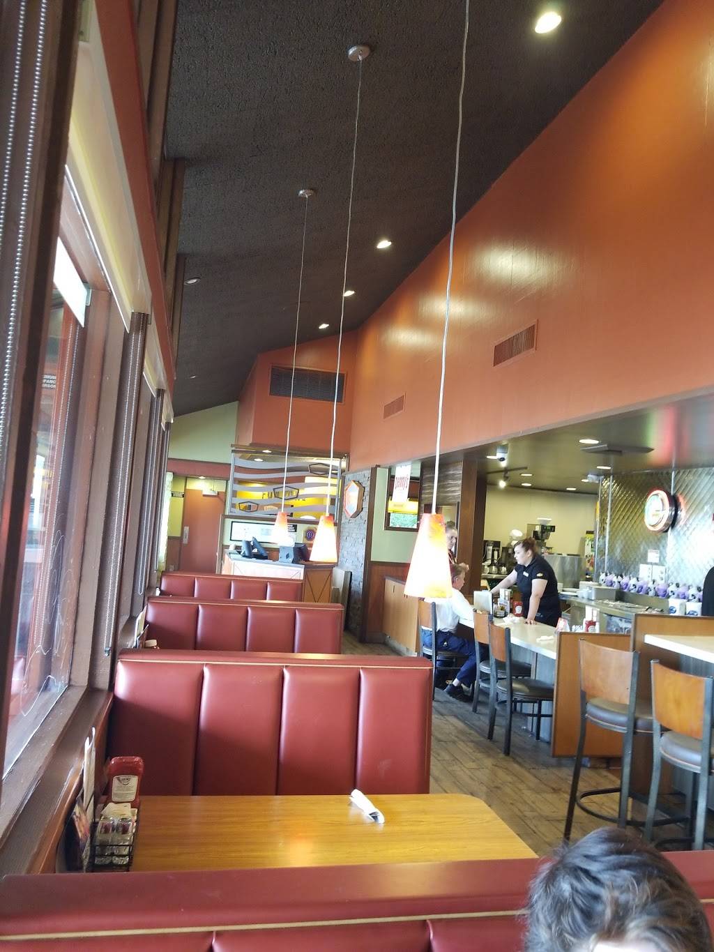 Dennys | restaurant | 7900 College Town Dr, Sacramento, CA 95826, USA | 9163837071 OR +1 916-383-7071